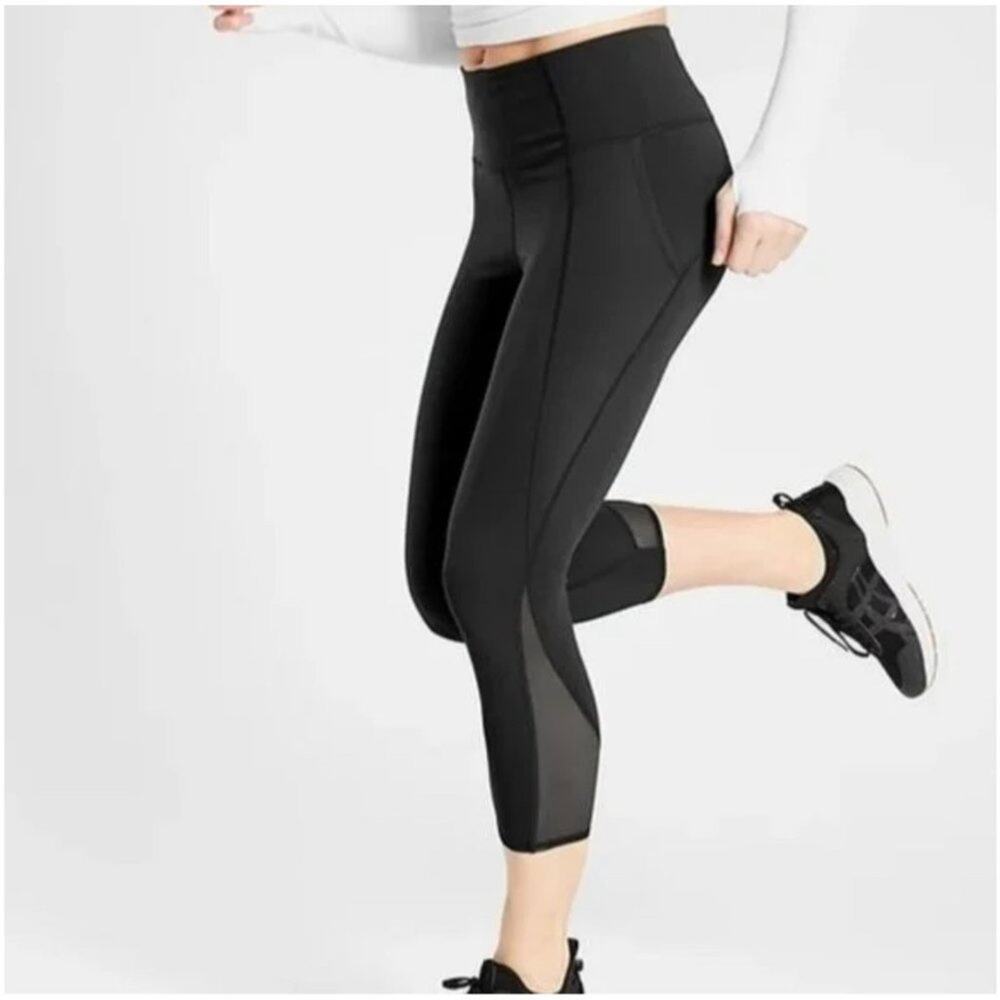 ATHLETA Lightning Capri size Small Tall Black
